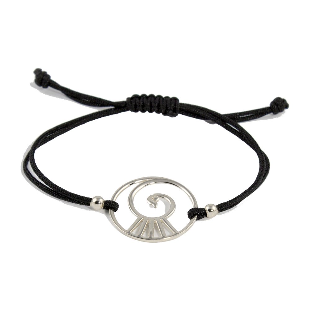 Macrame bracelet with "In Spiral" pattern and black cord