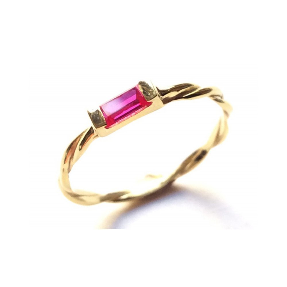 Single stone silver ring with fuchsia zircon