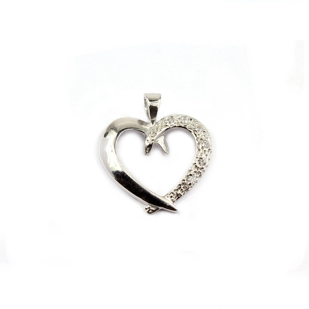 White gold heart pendant