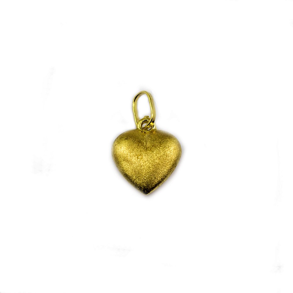 Yellow gold heart pendant