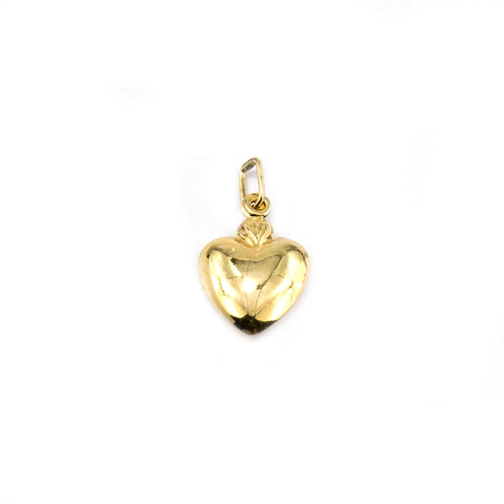 Yellow gold heart pendant