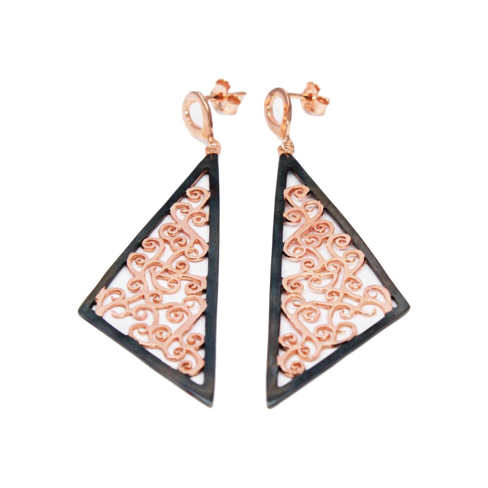 Silver earrings with two-tone triangle motif