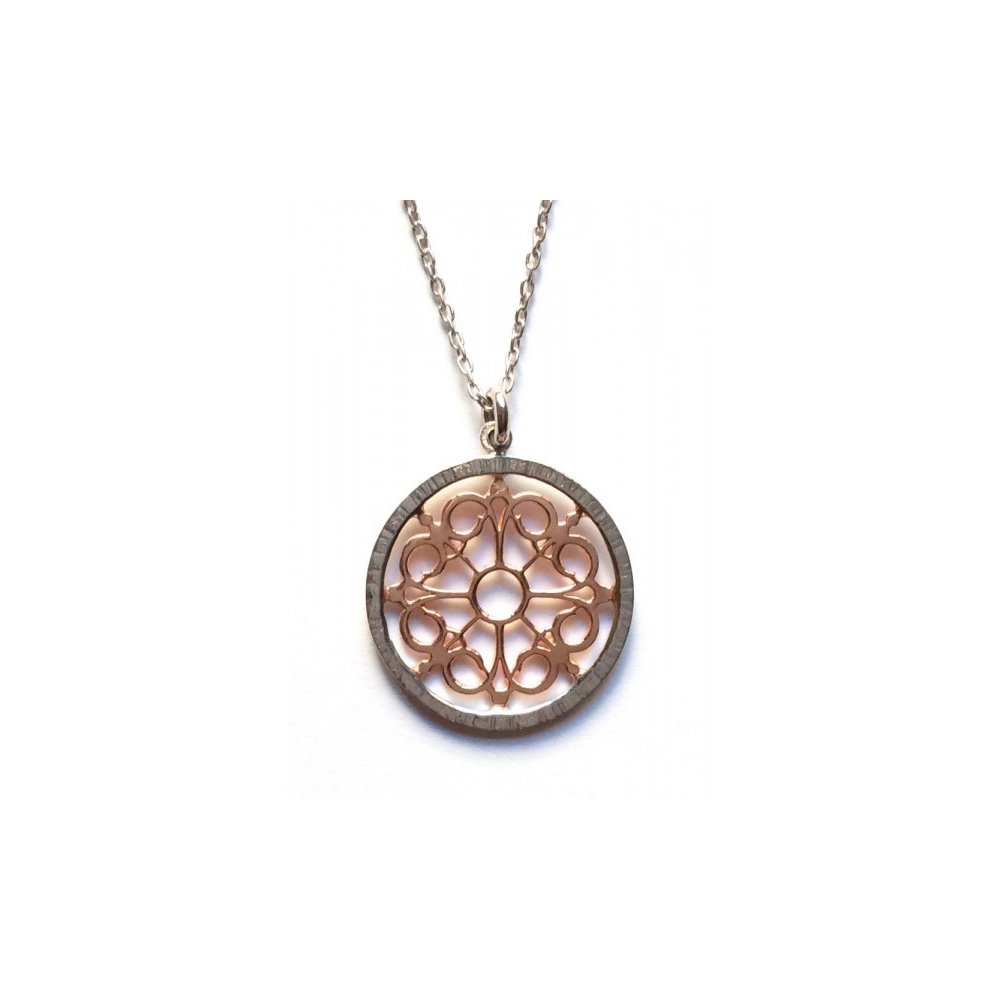 Silver necklace with two-tone round pattern